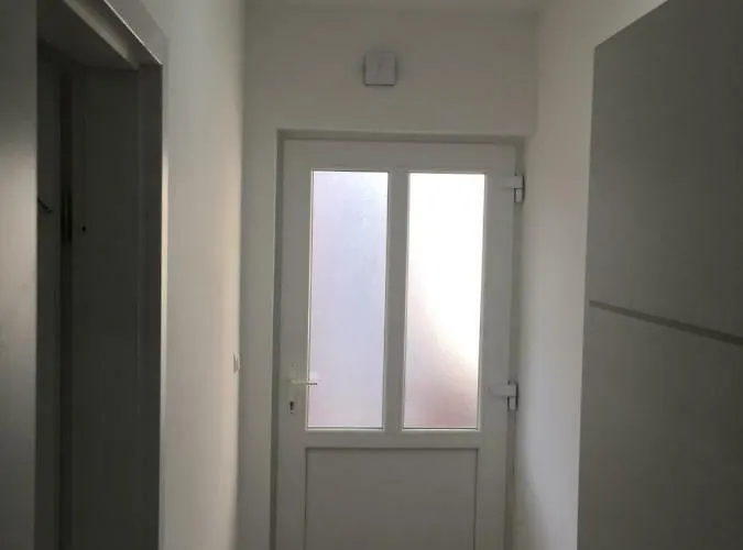 Apartment Apartman Sea